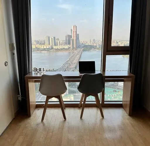 Hip River Yeouido Hondae