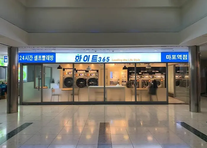 Hip River Yeouido Hondae 首爾